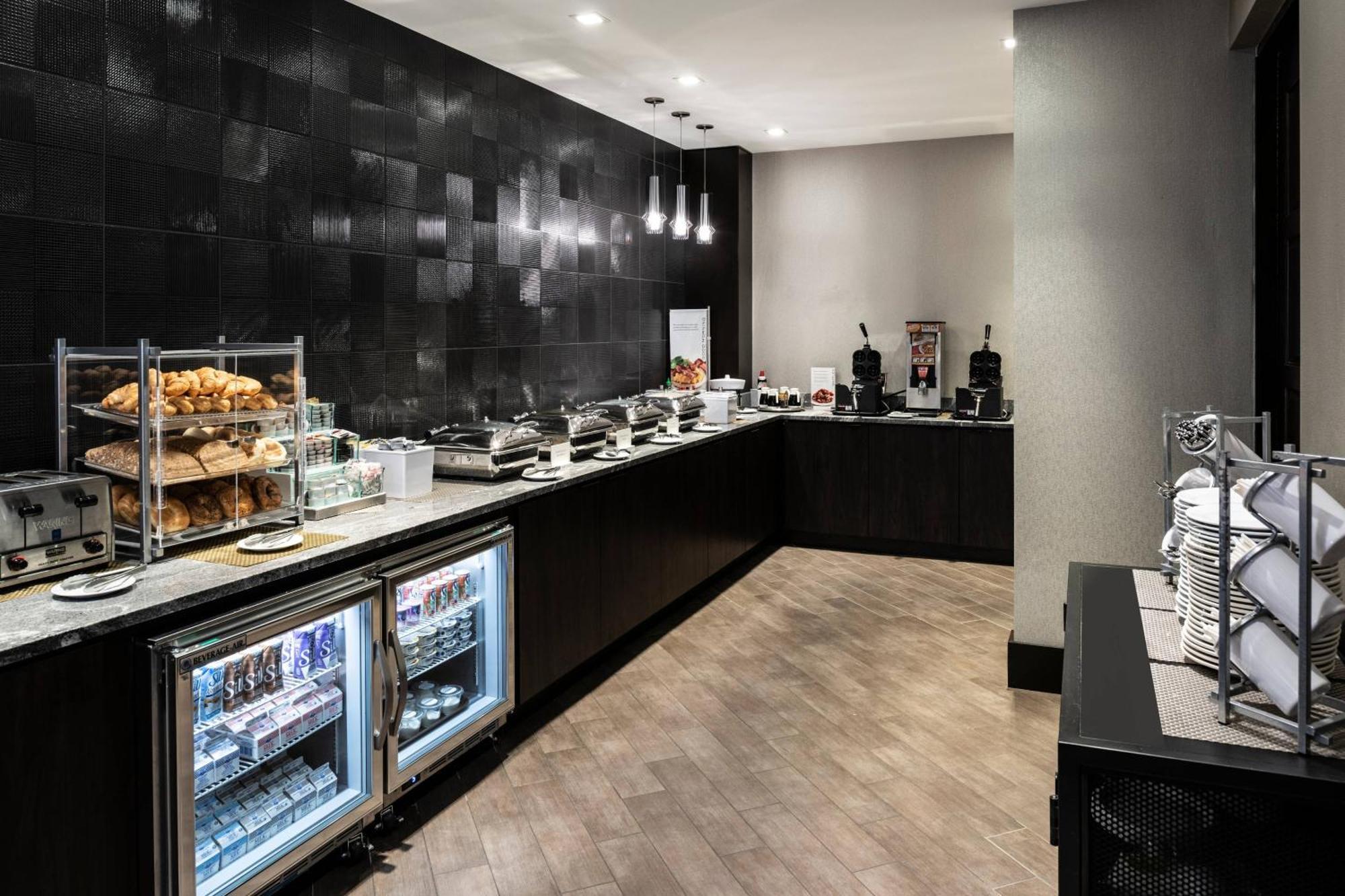 Fairfield Inn & Suites By Marriott Boston Logan Airport/Челси Экстерьер фото