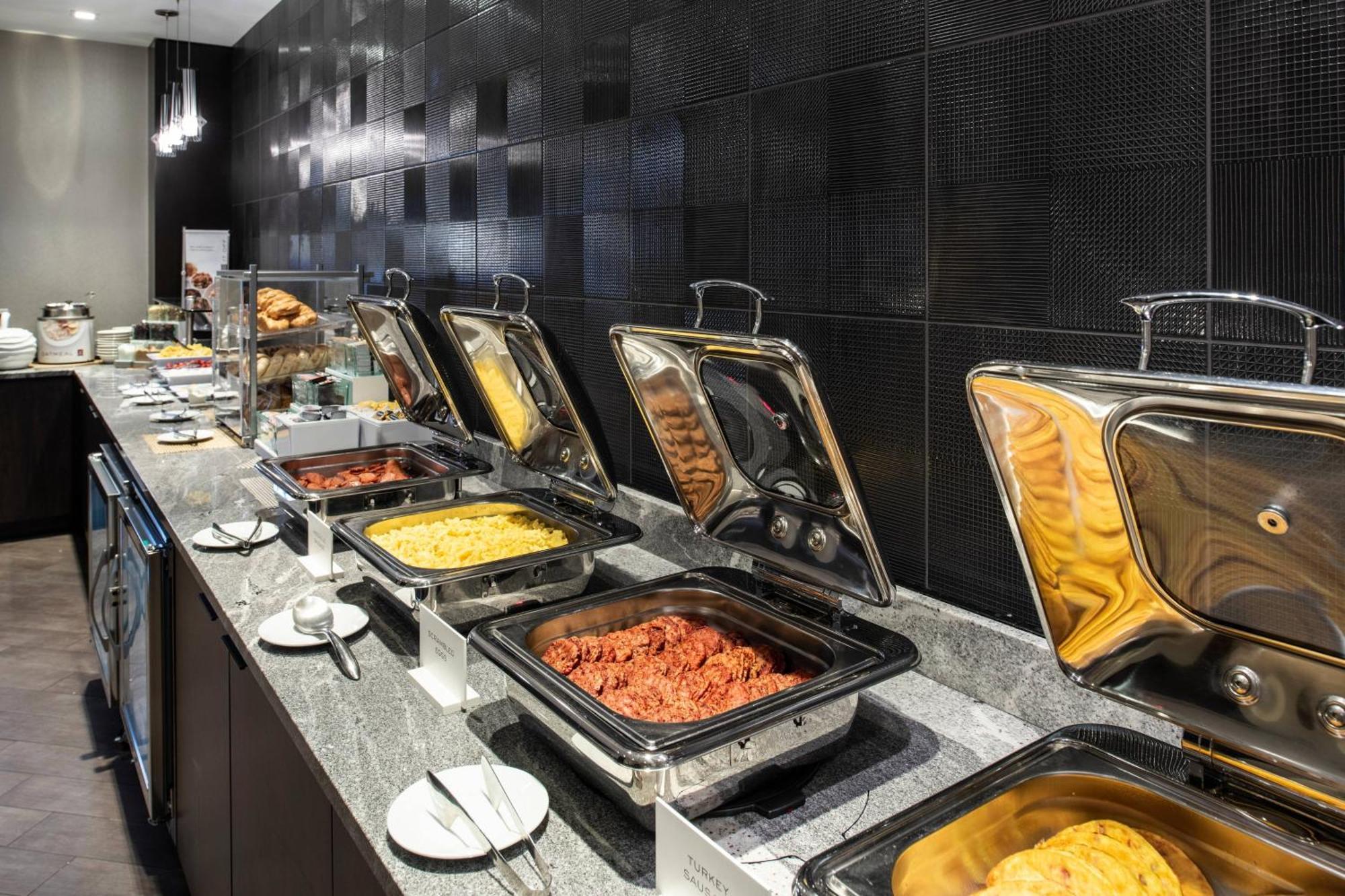 Fairfield Inn & Suites By Marriott Boston Logan Airport/Челси Экстерьер фото